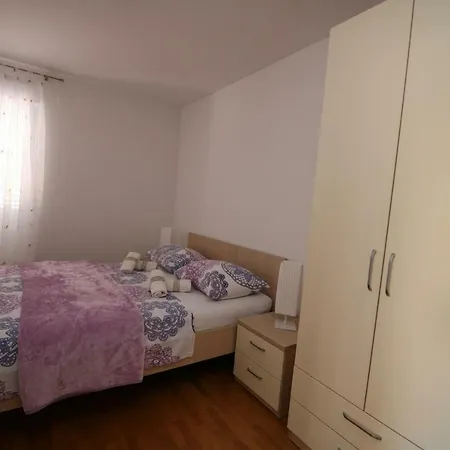 Διαμέρισμα Mirica *